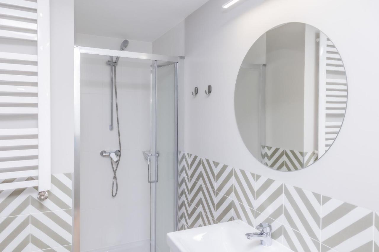 Metro Bielany Apartments With Parking By Noclegi Renters 바르샤바 외부 사진