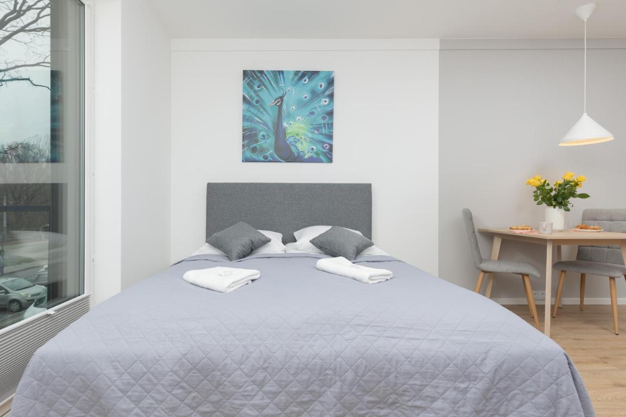 Metro Bielany Apartments With Parking By Noclegi Renters 바르샤바 외부 사진