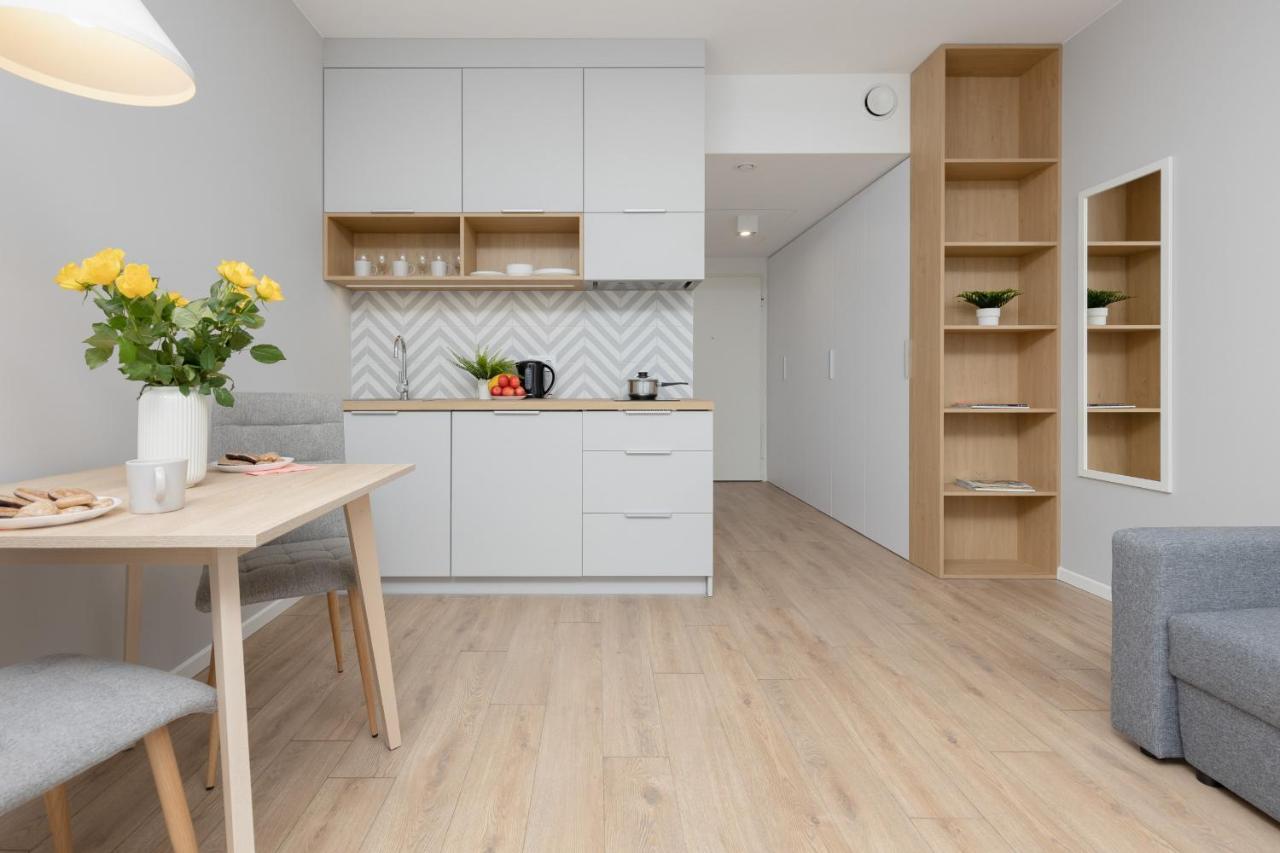 Metro Bielany Apartments With Parking By Noclegi Renters 바르샤바 외부 사진