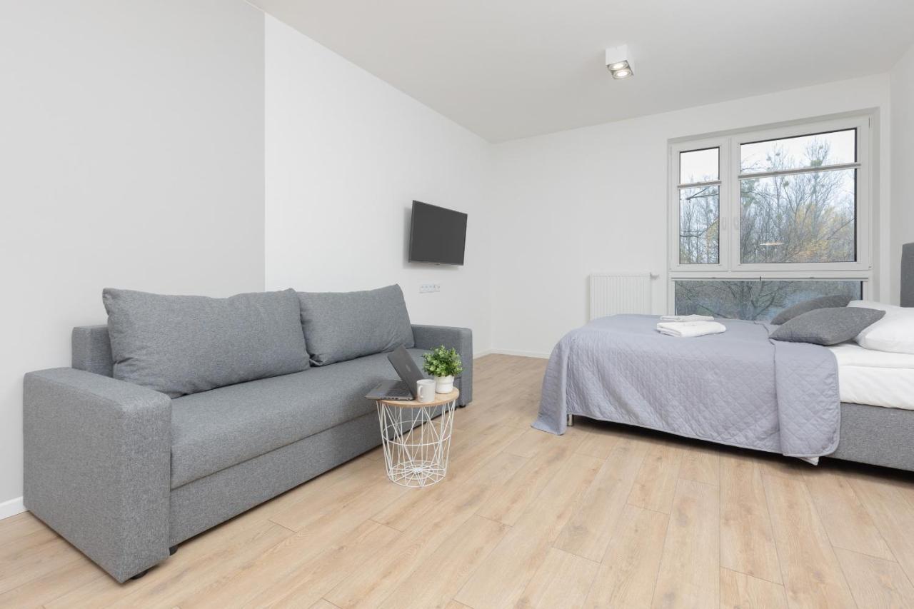 Metro Bielany Apartments With Parking By Noclegi Renters 바르샤바 외부 사진