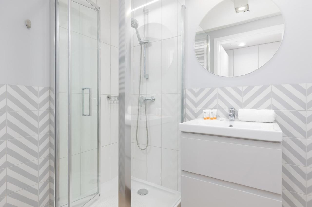Metro Bielany Apartments With Parking By Noclegi Renters 바르샤바 외부 사진