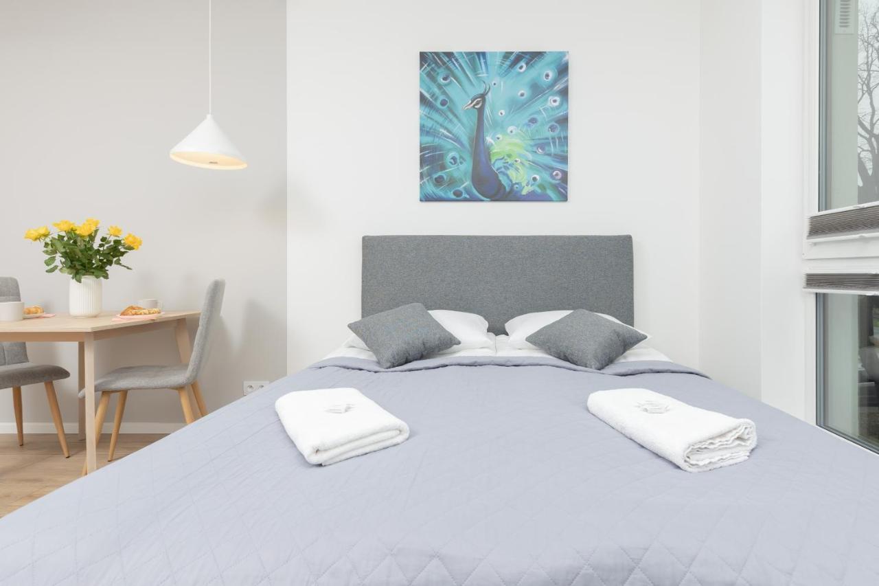 Metro Bielany Apartments With Parking By Noclegi Renters 바르샤바 외부 사진