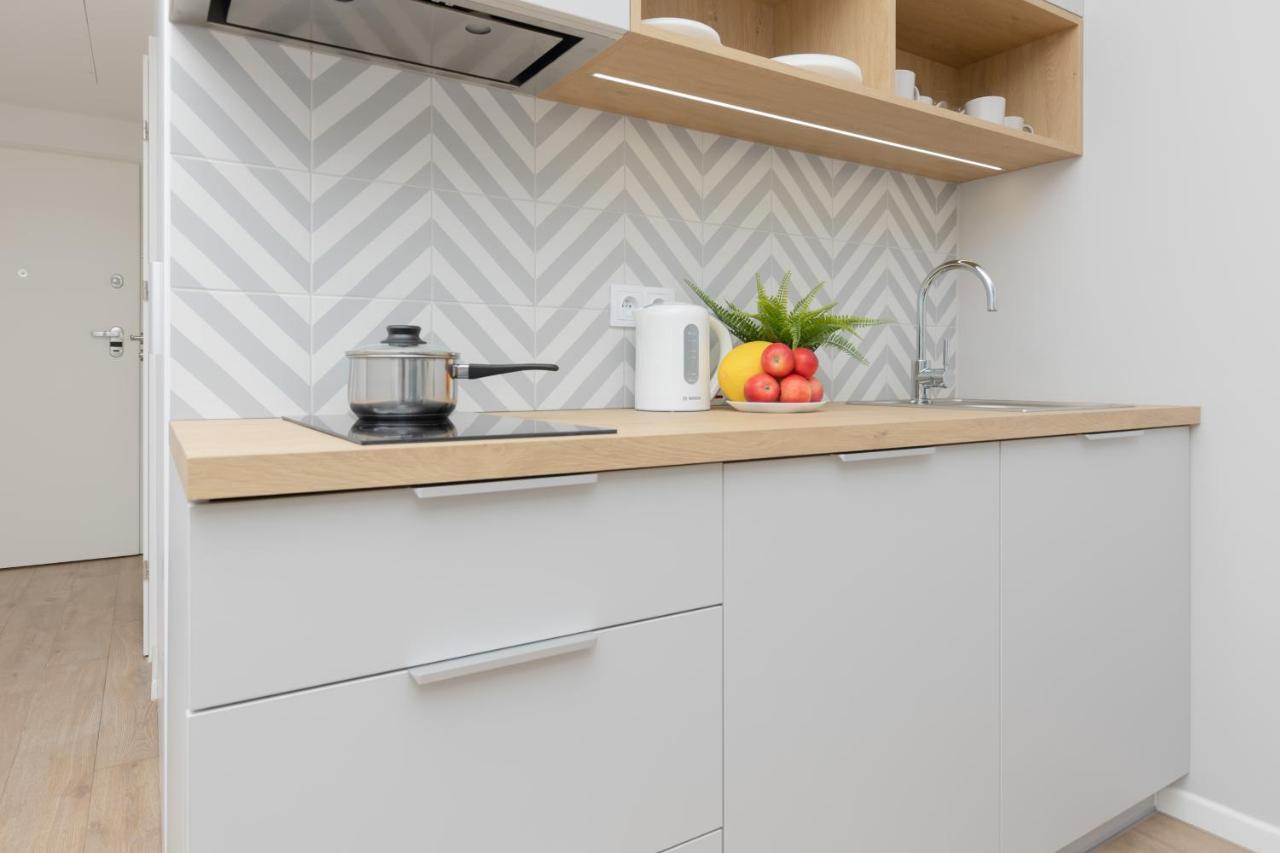 Metro Bielany Apartments With Parking By Noclegi Renters 바르샤바 외부 사진