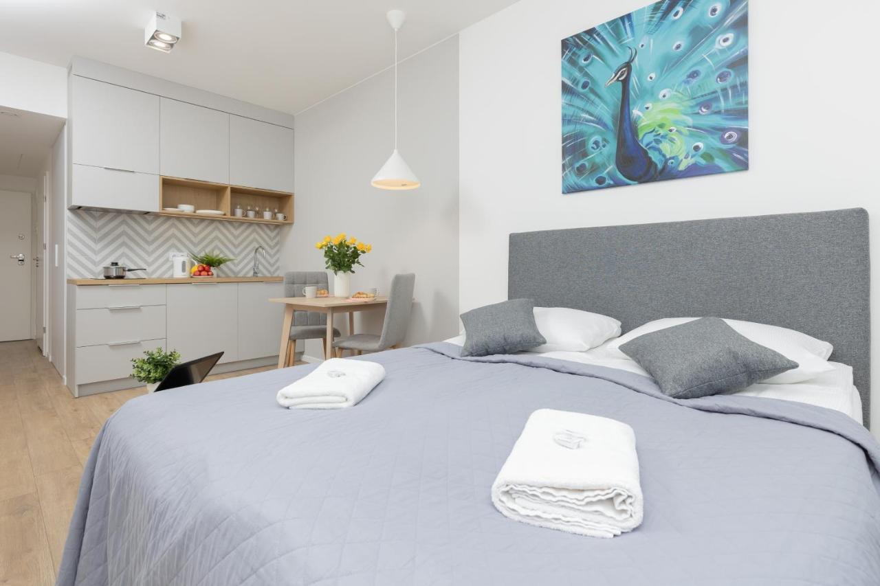 Metro Bielany Apartments With Parking By Noclegi Renters 바르샤바 외부 사진