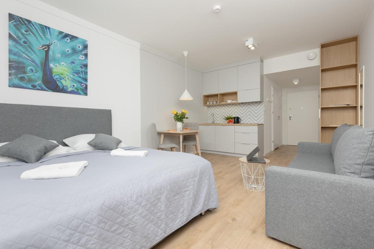 Metro Bielany Apartments With Parking By Noclegi Renters 바르샤바 외부 사진