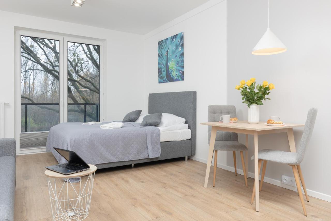 Metro Bielany Apartments With Parking By Noclegi Renters 바르샤바 외부 사진